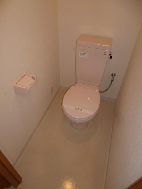 【トイレ】　同型別室の写真です