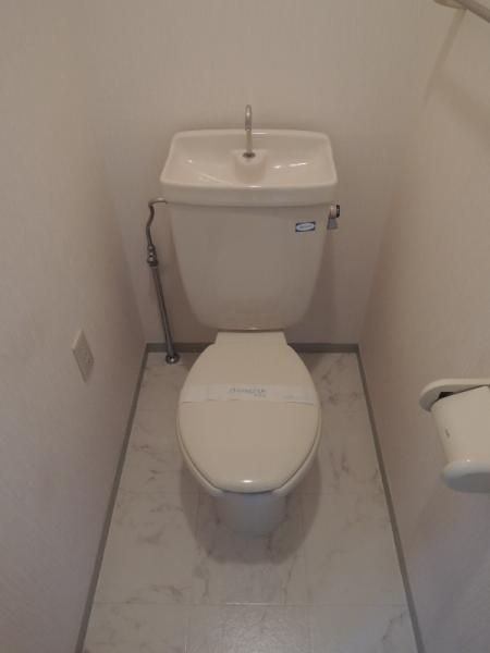 【トイレ】　トイレは専用室です。