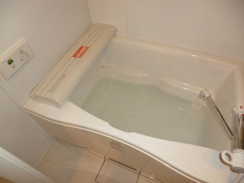 【バス】　浴室乾燥機付きシステムバス